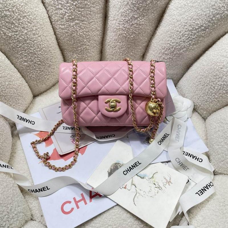 Chanel Handbags 661